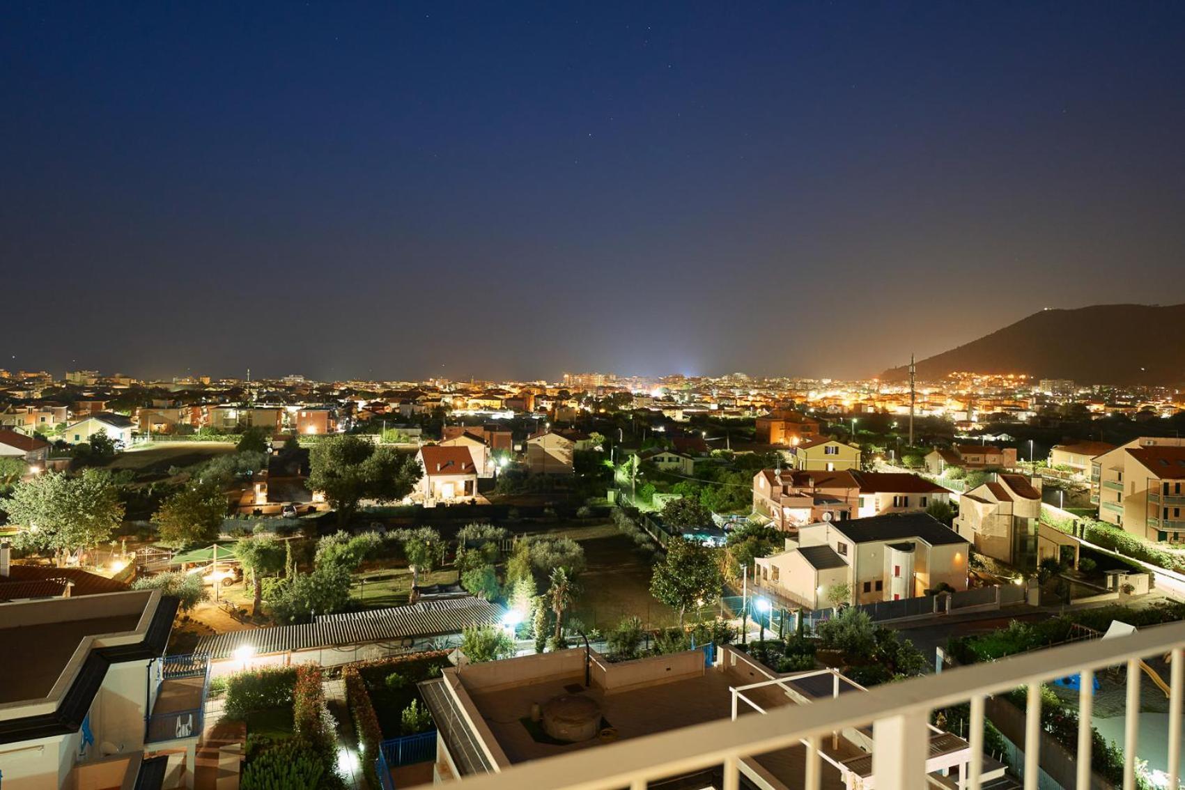 Ai Pozzi Village Resort & Spa โลอาโน ภายนอก รูปภาพ